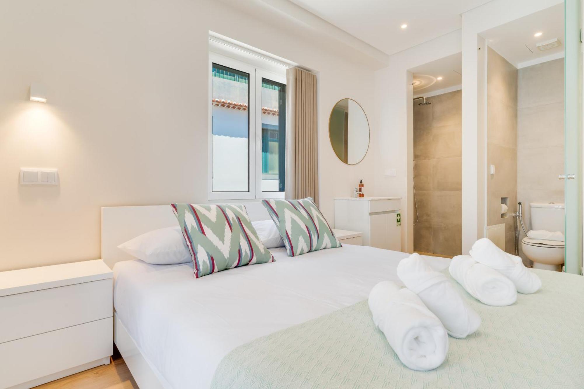 Q Studios By Atlantic Holiday Funchal  Bagian luar foto
