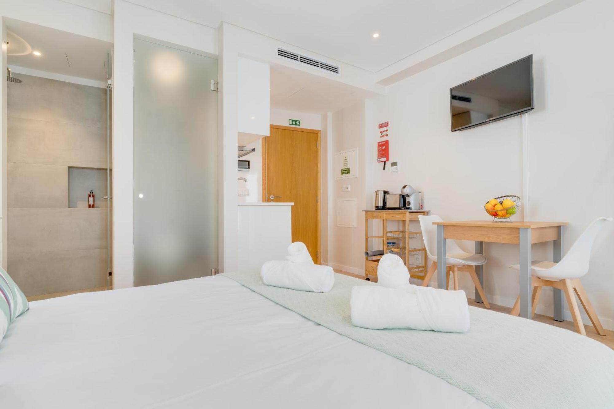 Q Studios By Atlantic Holiday Funchal  Bagian luar foto