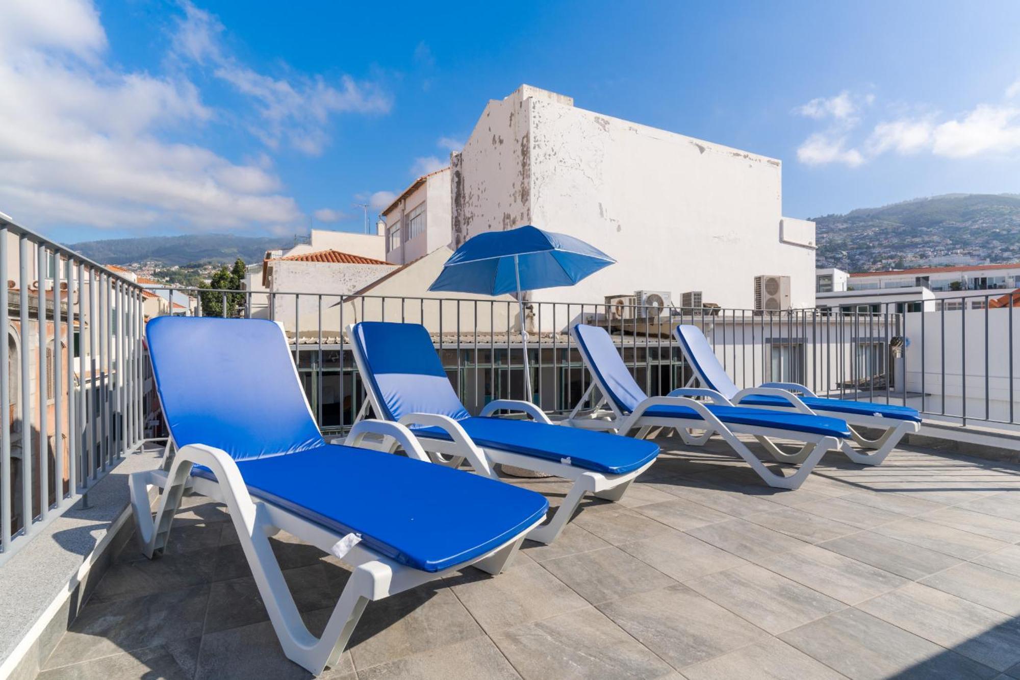 Q Studios By Atlantic Holiday Funchal  Bagian luar foto